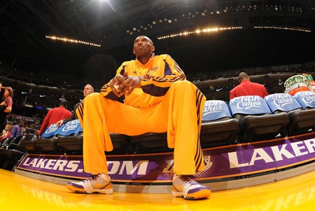 他在队史出 他在队史出