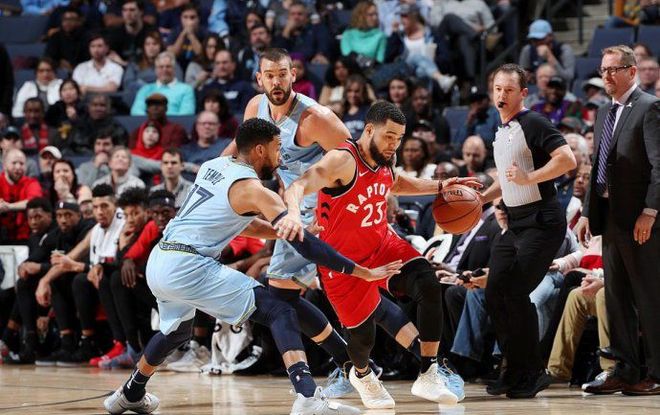 在持球环节 在持球环节