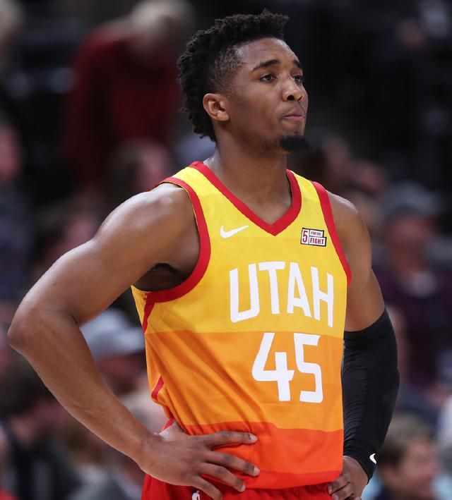 9号位在半 9号位在半